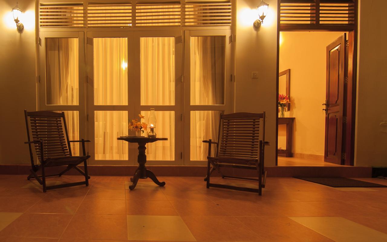 Lumbini Lagoon コッガラ エクステリア 写真